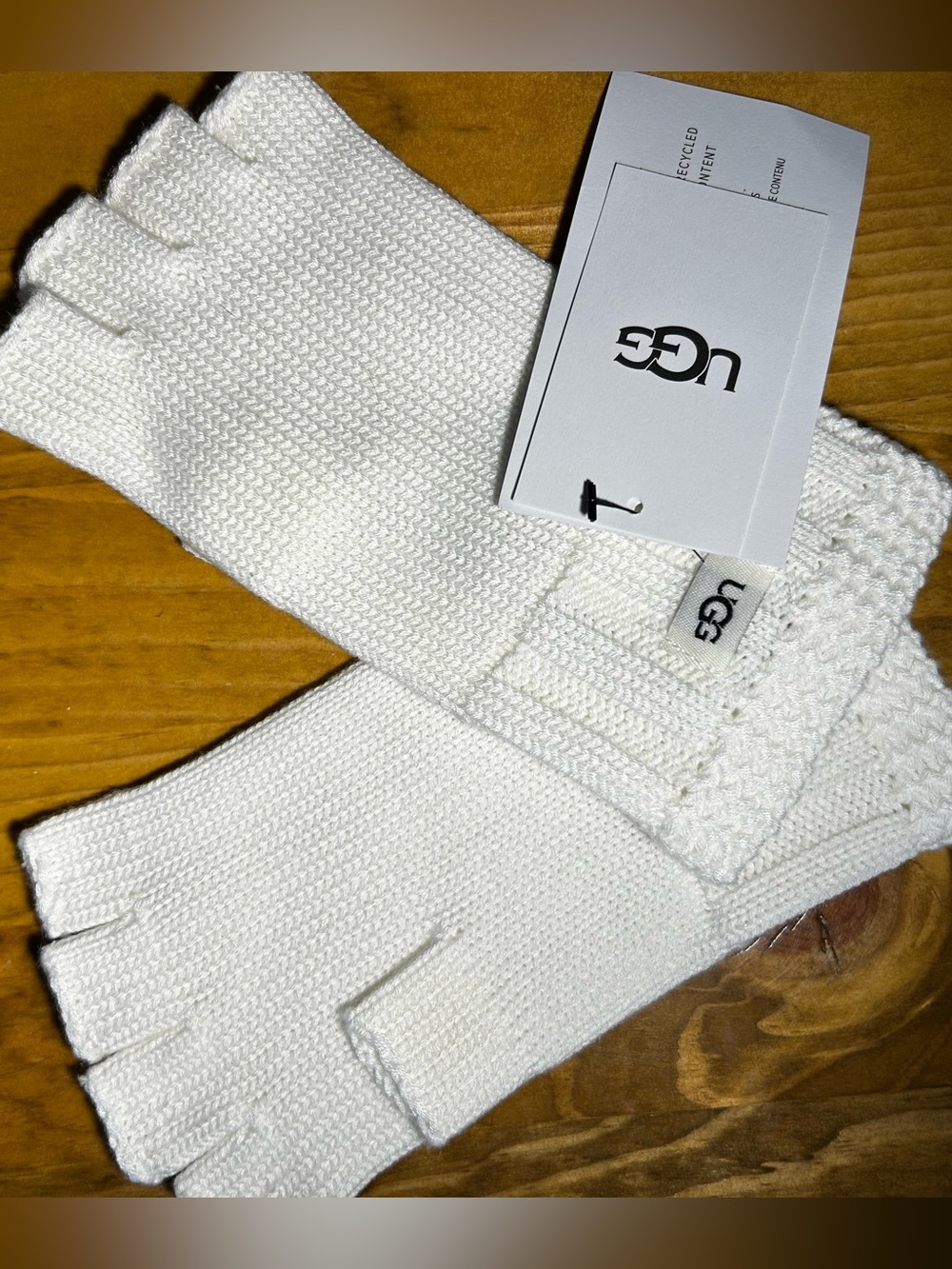 Ugg Knit Fingerless Gloves Ivory NWT